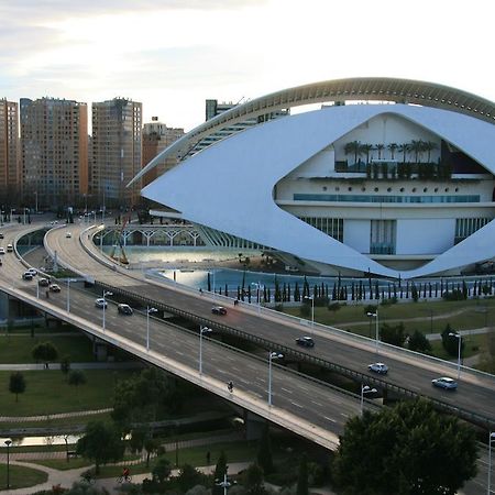 Travel Habitat Torre Francia Apartment Valencia Exterior photo